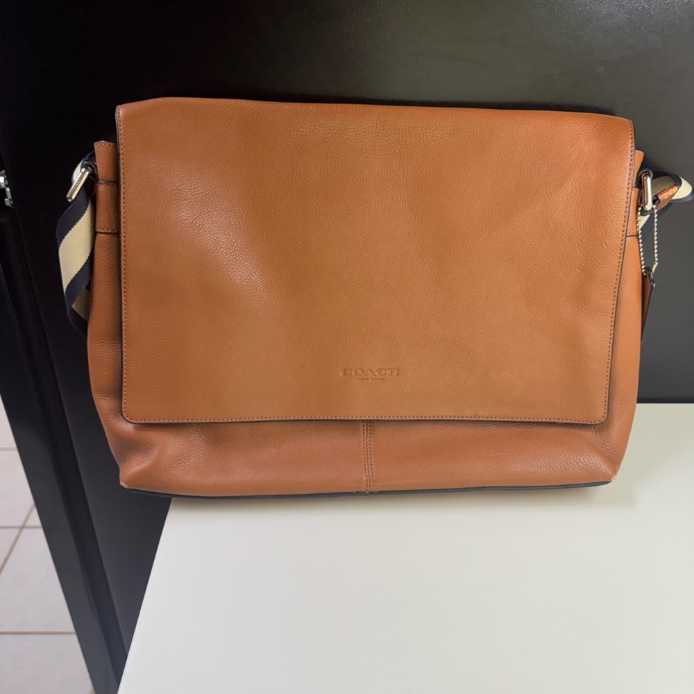 Coach Brown Leather Messenger Bag with Striped Strap - Picture 2 of 7